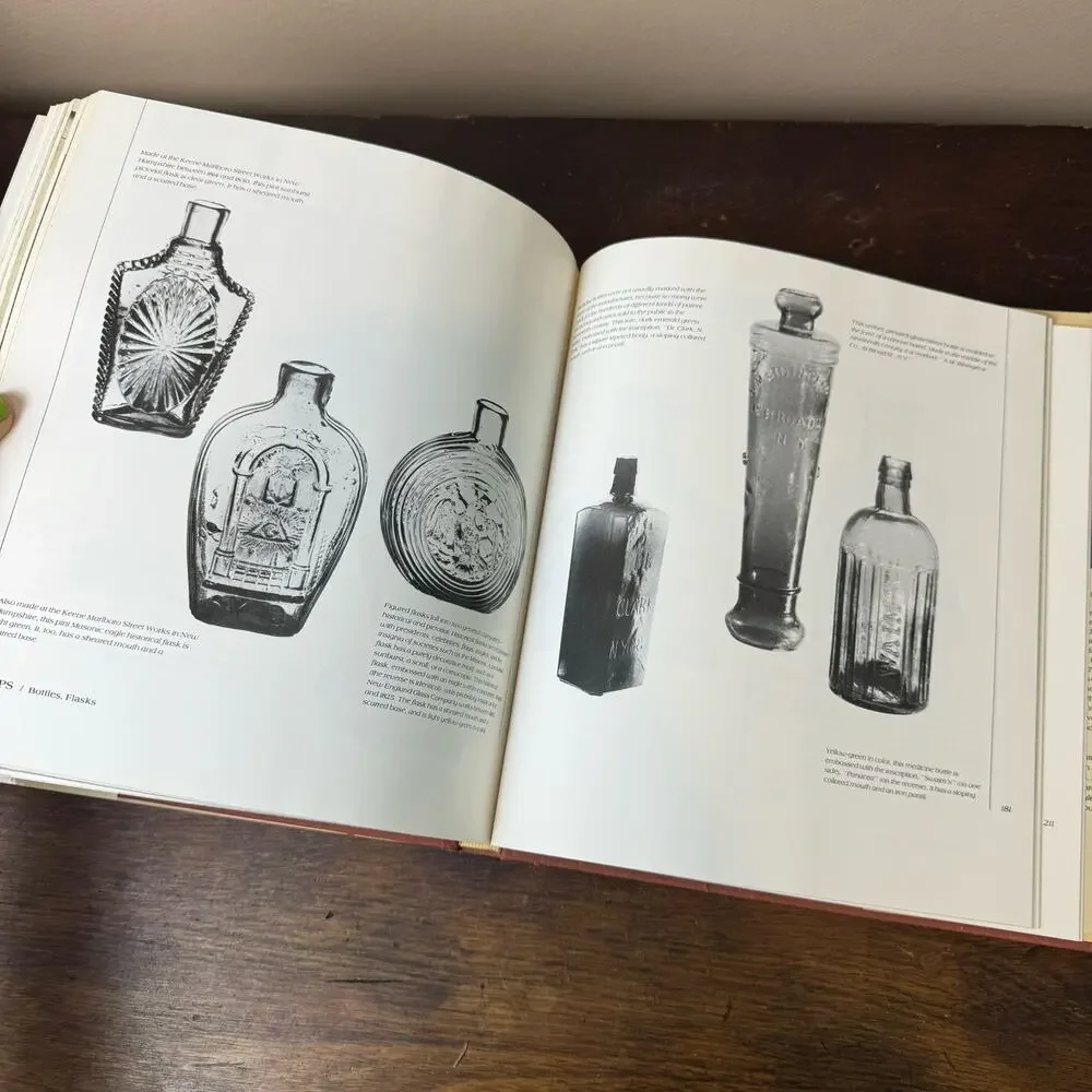 Country‎ Antiques & Collectibles 1981 Rustic Interior Design Hardback Book